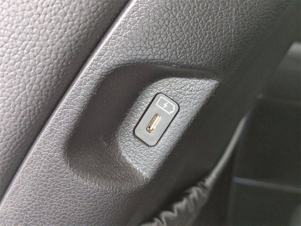 Used 2024 Hyundai Palisade Limited image 15