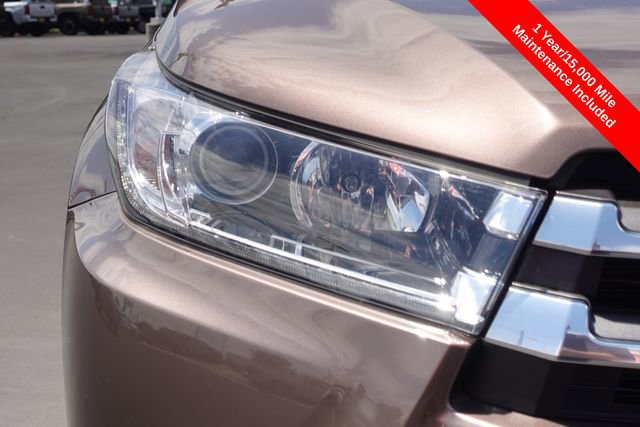 Certified 2019 Toyota Highlander Limited Platinum AWD/4WD image 6