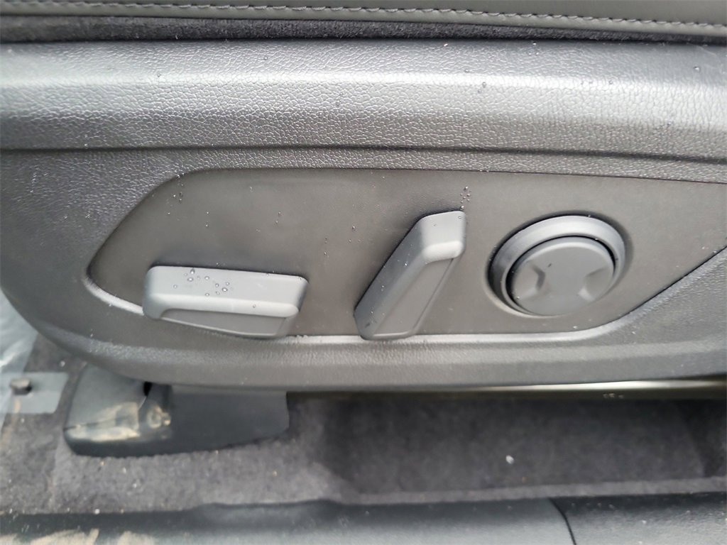 New 2025 Kia Sorento EX w/ Panoramic Sunroof Package image 6