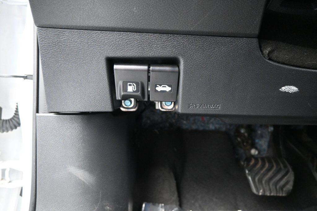 Used 2024 Nissan Kicks S FWD image 11