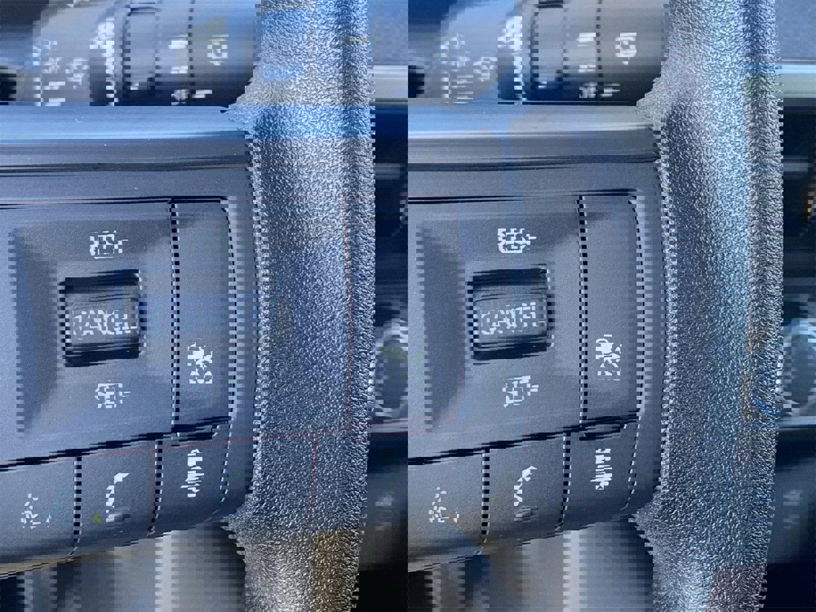 New 2026 Nissan Kicks S image 30