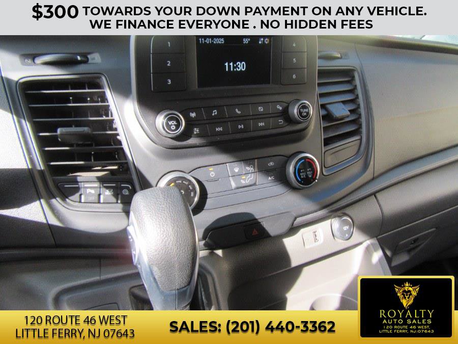 Used 2023 Ford Transit 250 Medium Roof image 17