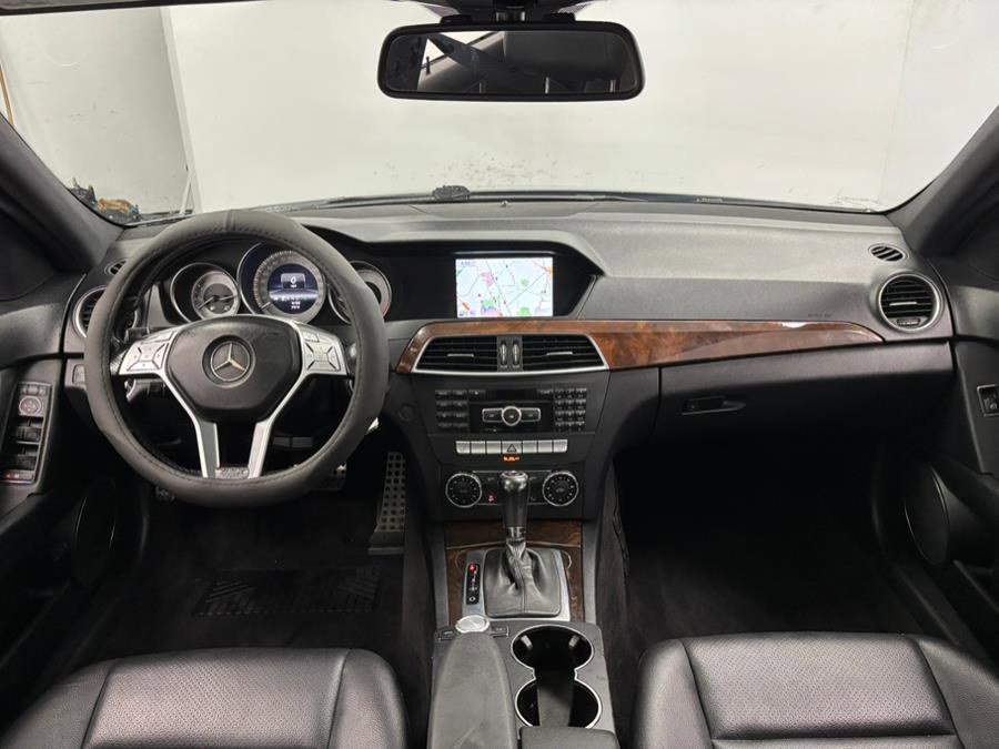 Used 2013 Mercedes-Benz C 300 Sport image 39