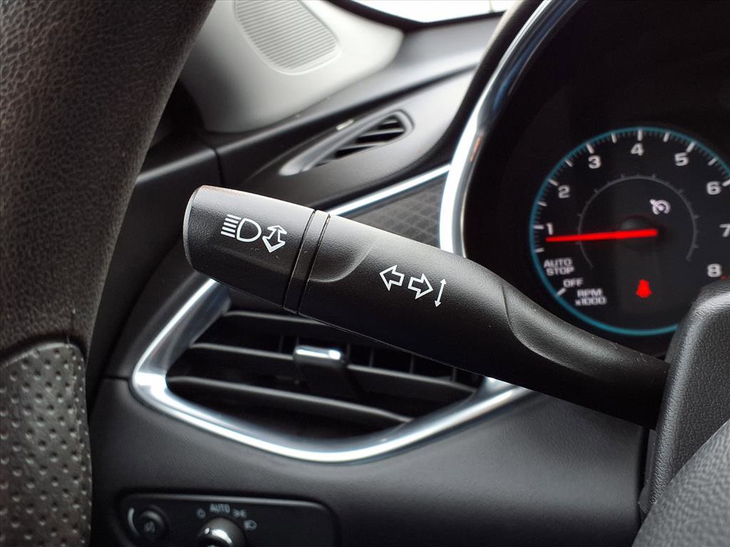 Used 2019 Chevrolet Malibu LT w/ Driver Confidence Package image 19