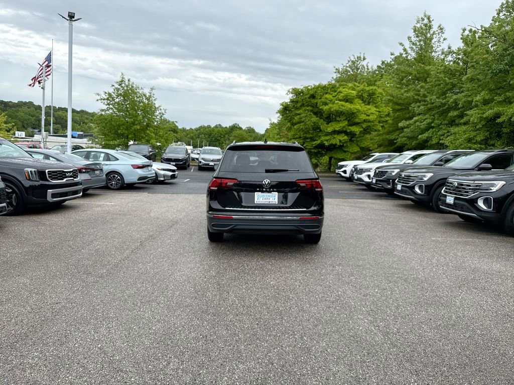 Used 2023 Volkswagen Tiguan S w/ Driver Assistance Package FWD image 7
