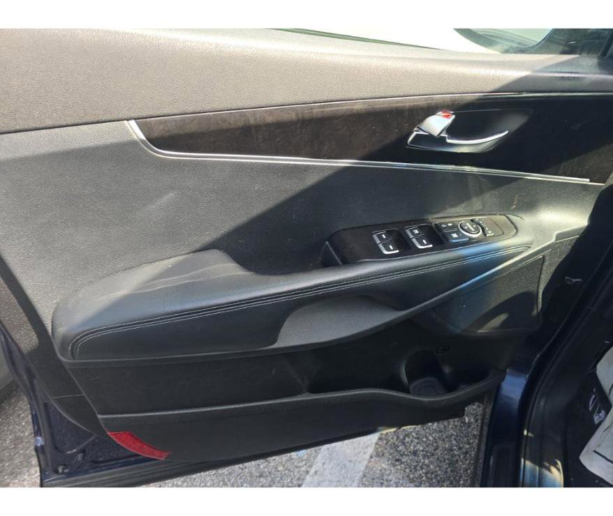 Used 2016 Kia Sorento LX w/ LX Convenience Package image 6