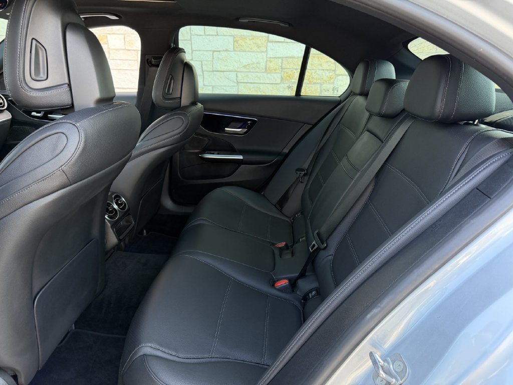 Used 2025 Mercedes-Benz C 300 Sedan image 26