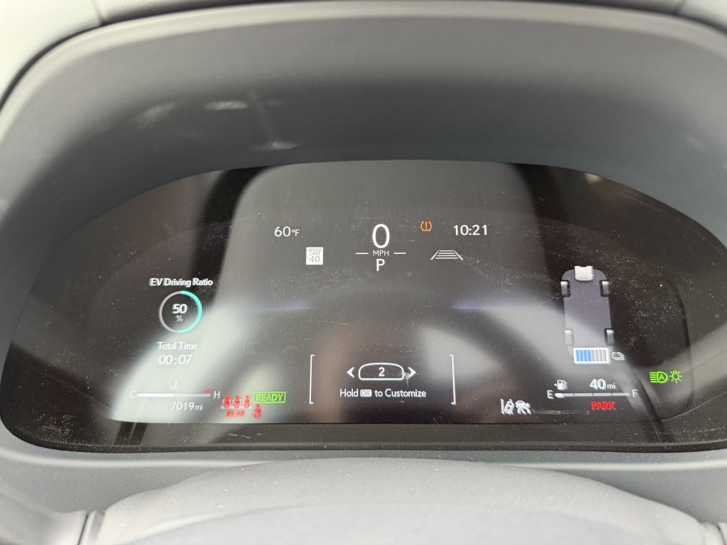 Used 2025 Lexus UX 300h AWD w/ Accessory Package (Z1) image 18