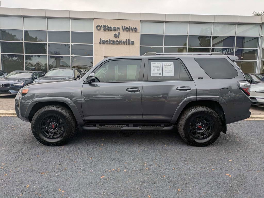 Used 2023 Toyota 4Runner SR5 Premium w/ Moonroof Package RWD image 3