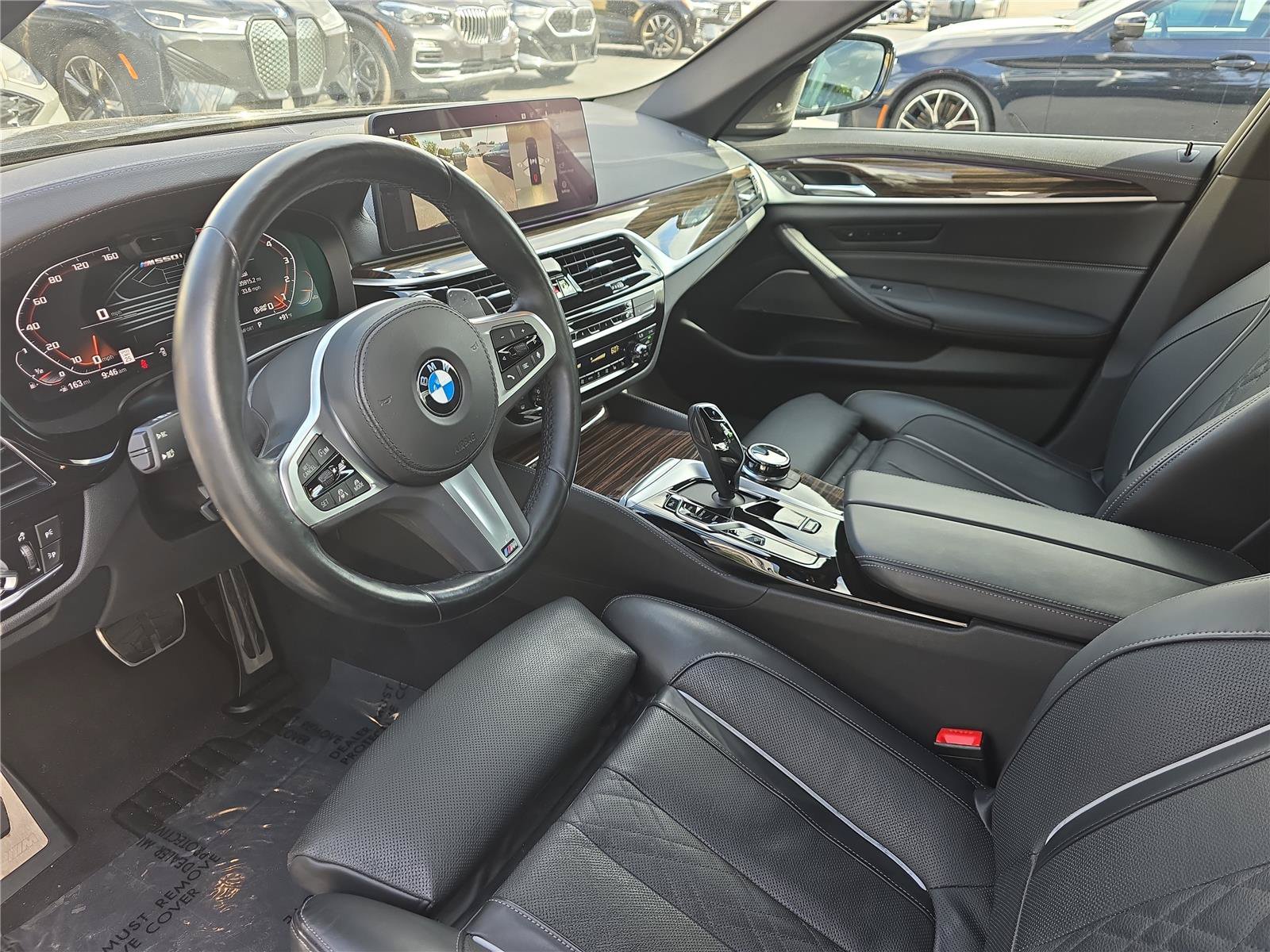 Used 2023 BMW M550i xDrive w/ Executive Package AWD/4WD image 17