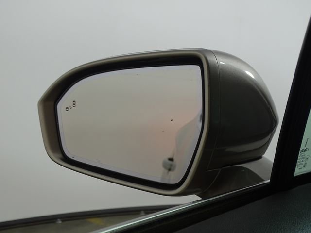 Used 2019 Lincoln MKC Select w/ Select Plus Package image 39