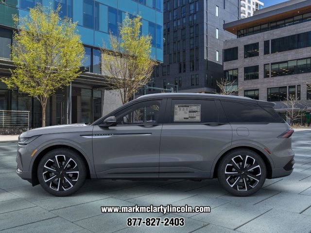 New 2025 Lincoln Nautilus Reserve image 3