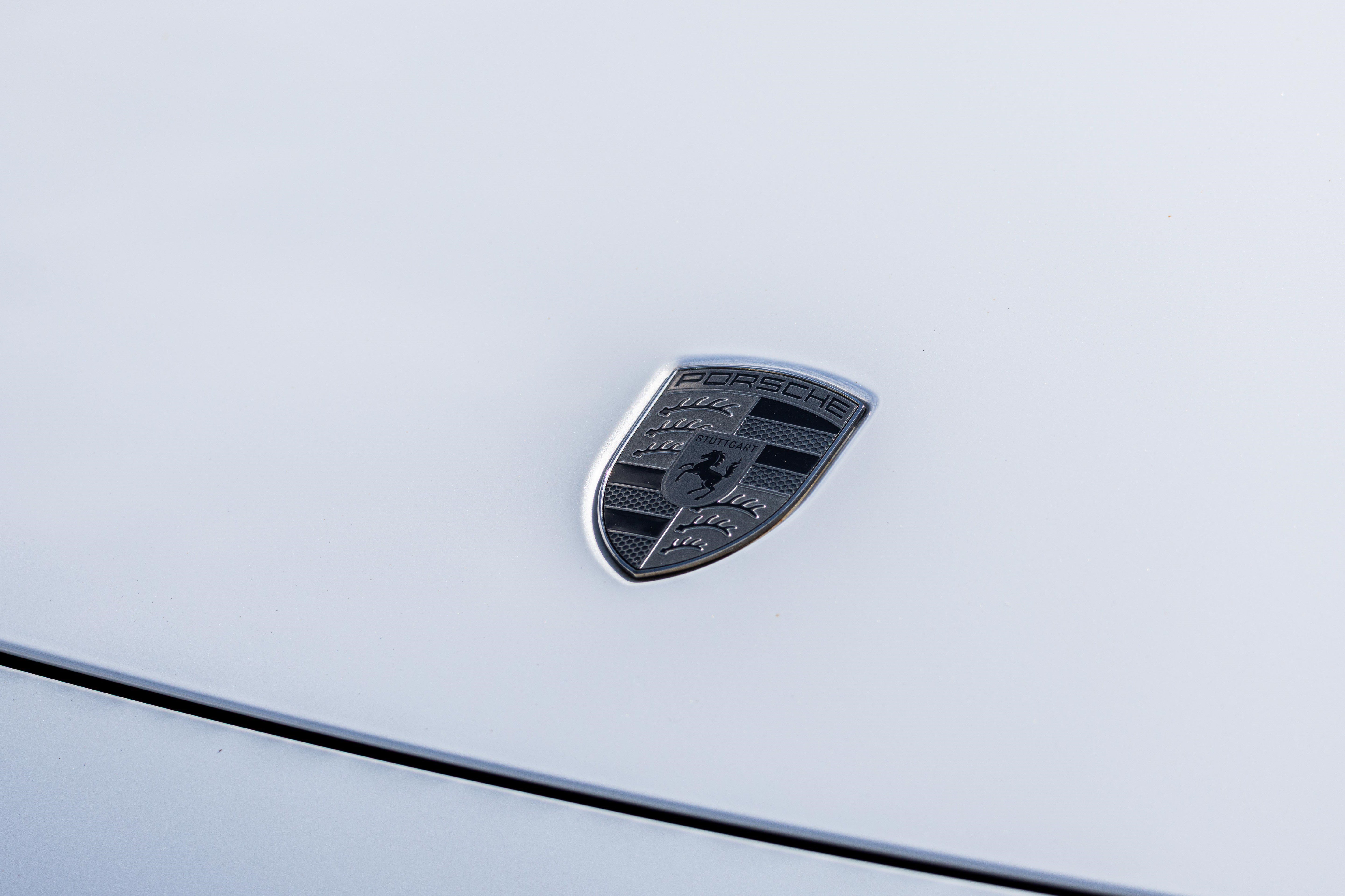 Used 2025 Porsche Macan Turbo Electric AWD/4WD image 11