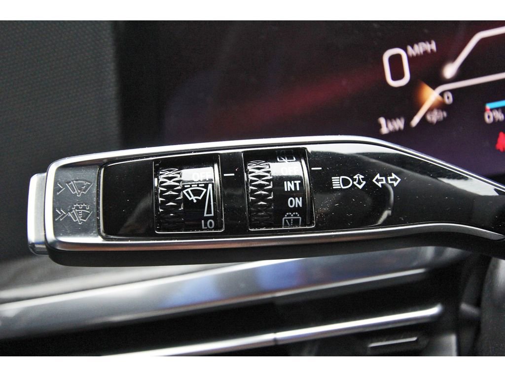 Used 2025 Cadillac Escalade IQ Sport 1 w/ Smart Trailering package image 17