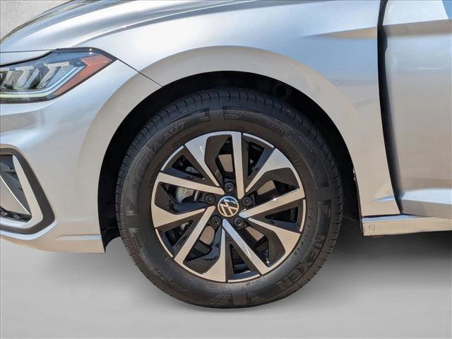 Used 2025 Volkswagen Jetta S image 22