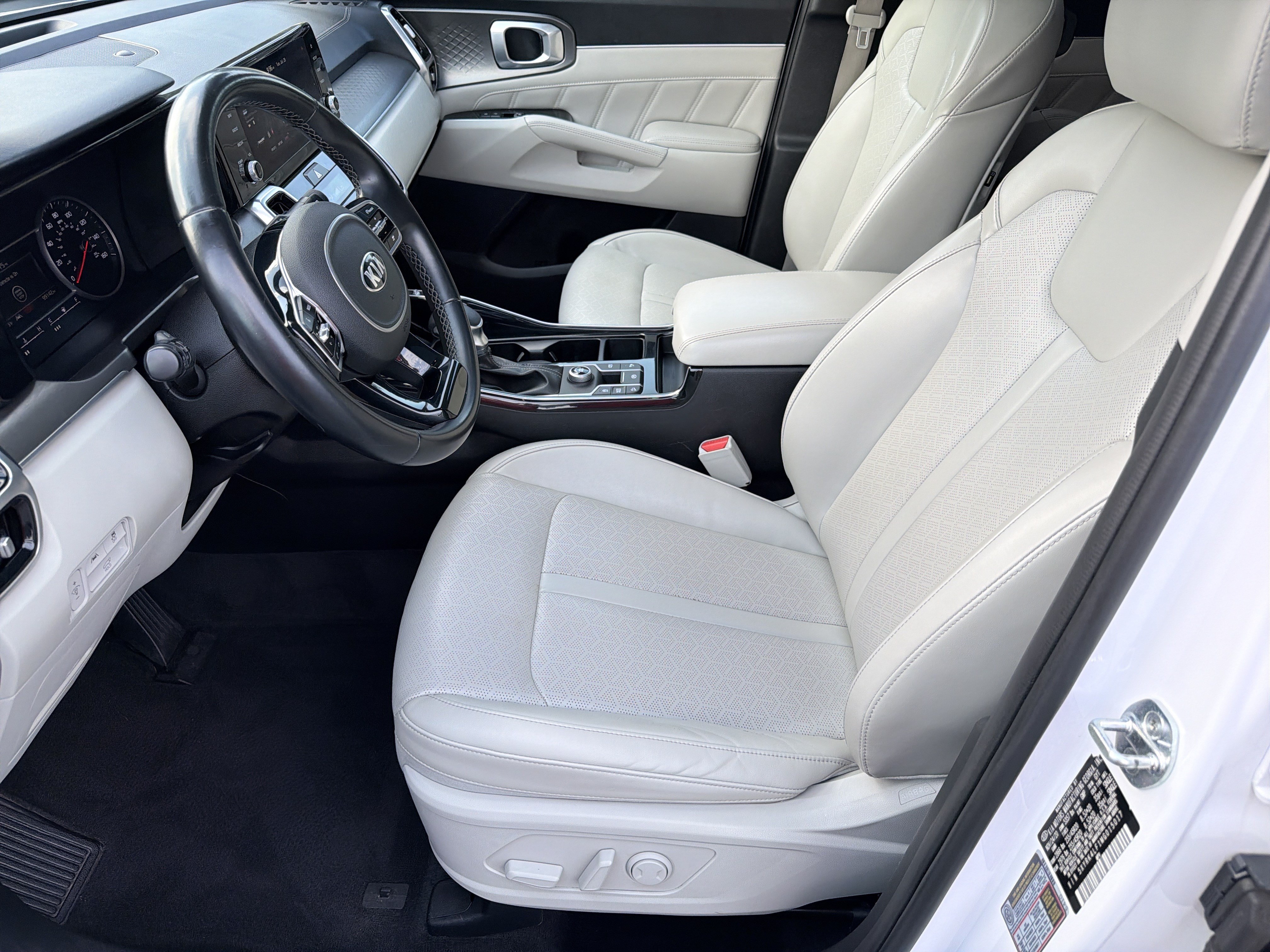 Used 2021 Kia Sorento SX FWD image 2