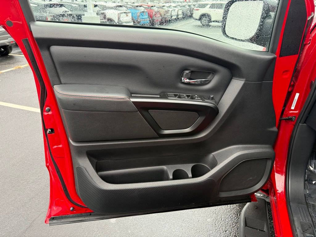 Used 2024 Nissan Titan PRO-4X w/ Off Road Protection Package image 6