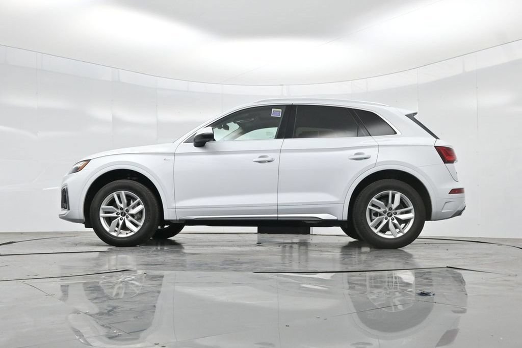 Used 2023 Audi Q5 2.0T Premium w/ Convenience Package AWD/4WD image 58