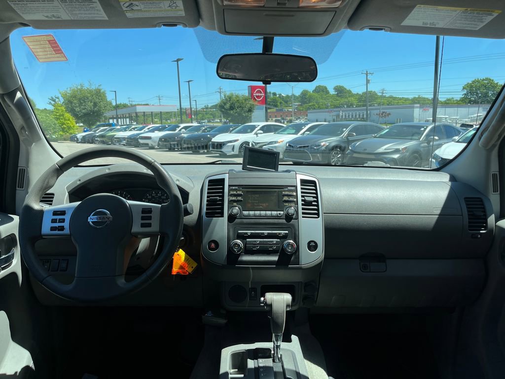 Used 2013 Nissan Frontier SV RWD image 22