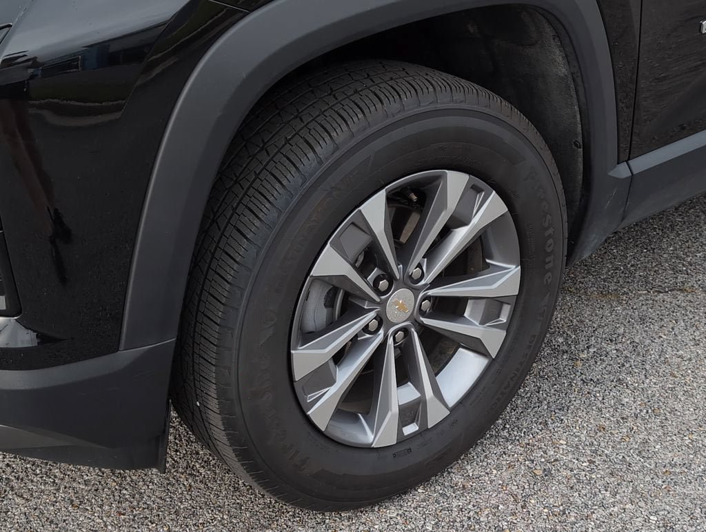 Used 2025 Chevrolet Equinox LT FWD image 12