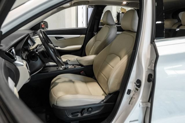 Used 2020 INFINITI QX50 Luxe w/ Navigation Package FWD image 31