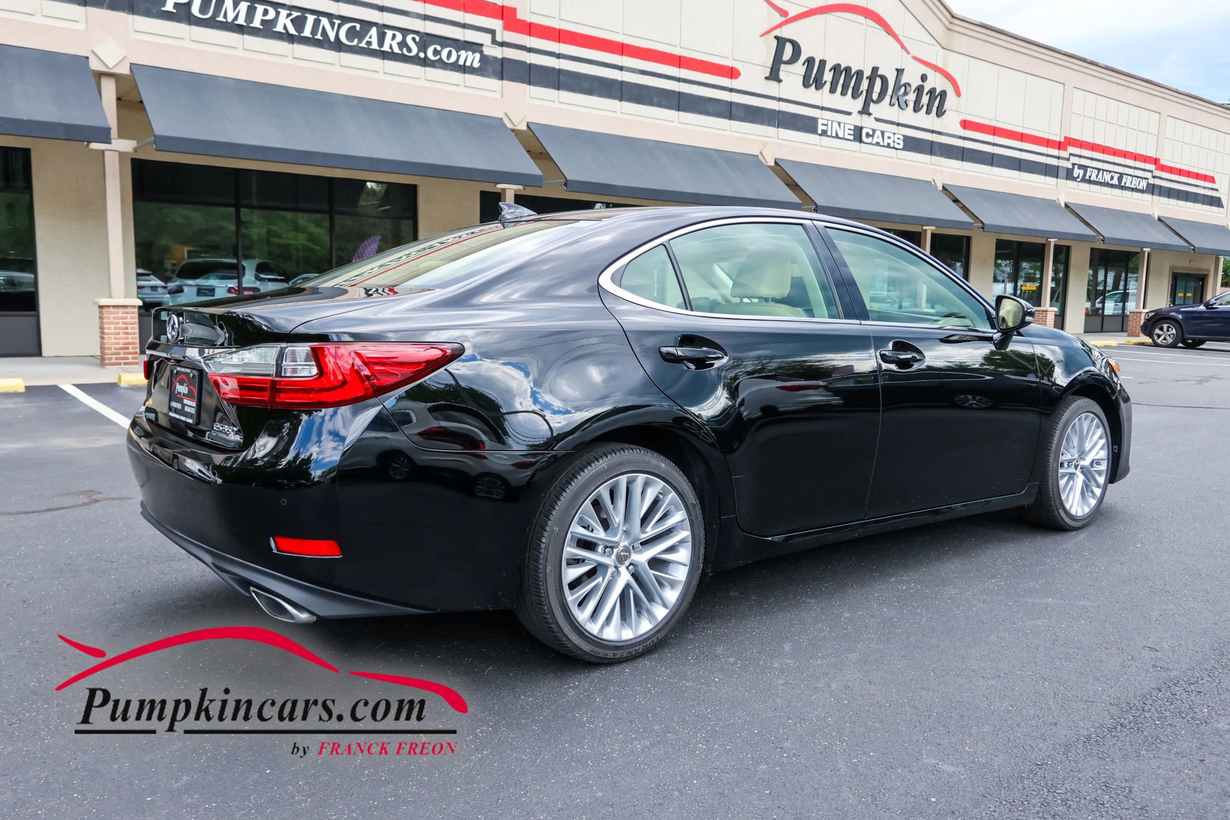 Used 2016 Lexus ES 350 w/ Luxury Package w/Wood Trim FWD image 5