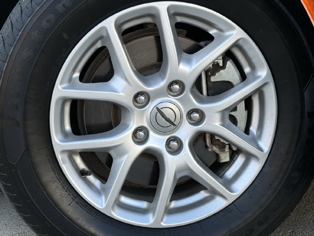 Used 2022 Chrysler Voyager LX FWD image 9