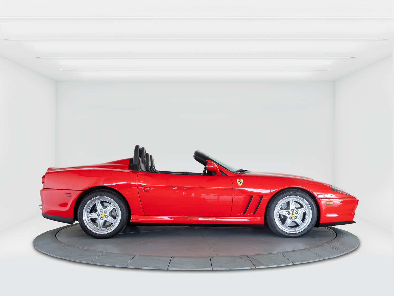 Used 2001 Ferrari 550 Maranello Barchetta RWD image 6