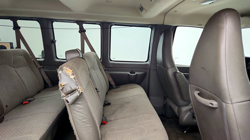 Used 2019 Chevrolet Express 3500 LT w/ LT Preferred Equipment Group RWD image 22