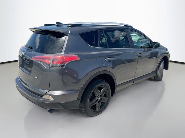 Used 2016 Toyota RAV4 LE FWD image 8