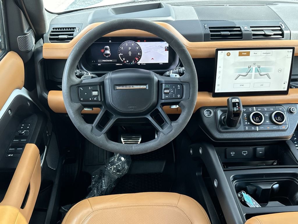 Used 2023 Land Rover Defender 110 V8 image 16