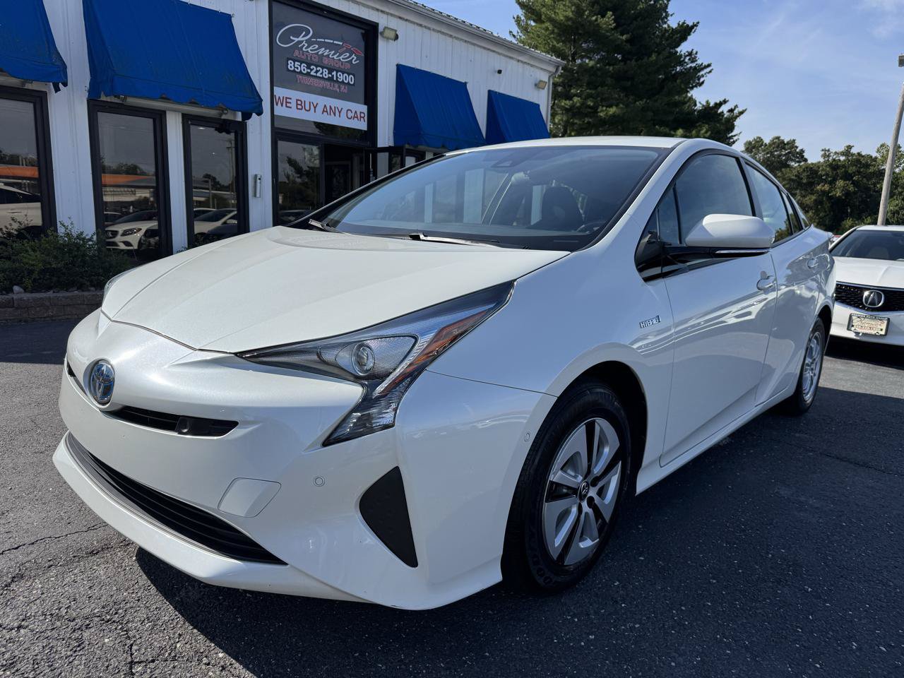 Used 2018 Toyota Prius Two w/ Prius Two Safety Plus Package FWD image 1