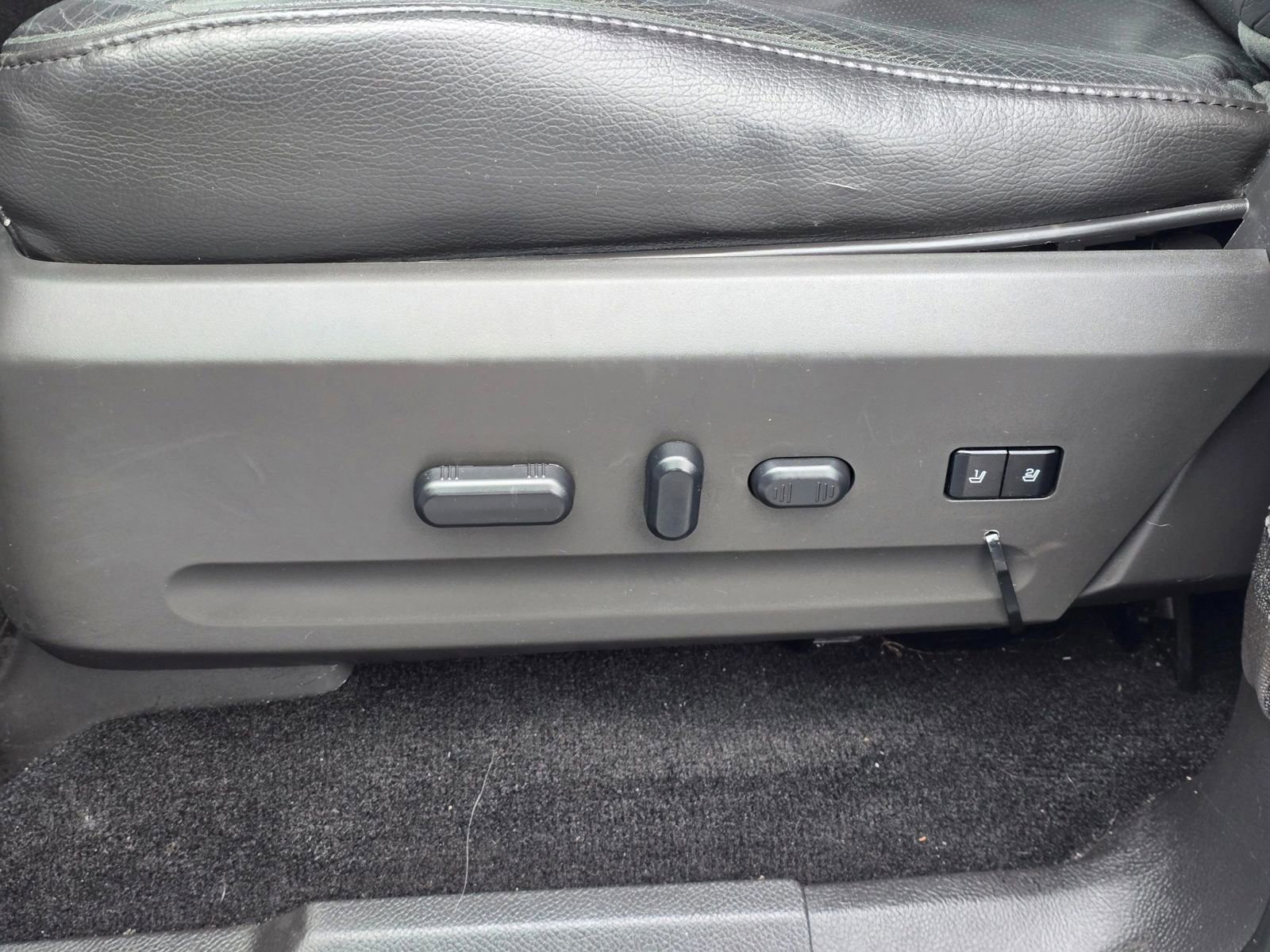 Used 2013 Ford Expedition EL Limited image 23