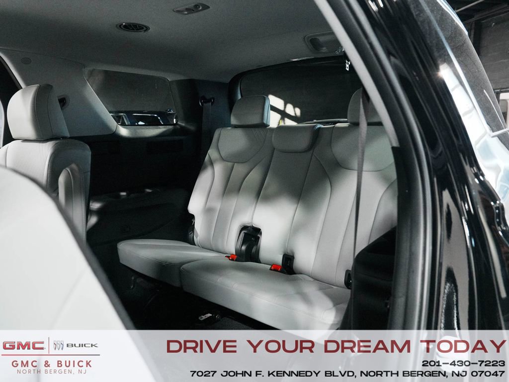 Used 2023 Hyundai Palisade SEL image 33