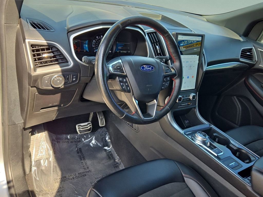 Used 2021 Ford Edge ST-Line image 11
