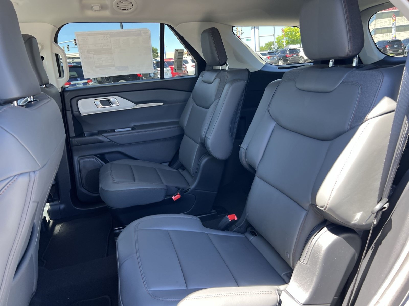 New 2026 Ford Explorer Active w/ Active Comfort Package AWD/4WD image 24