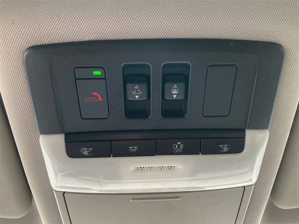 Used 2023 Nissan Rogue Platinum w/ Platinum Premium Package image 11