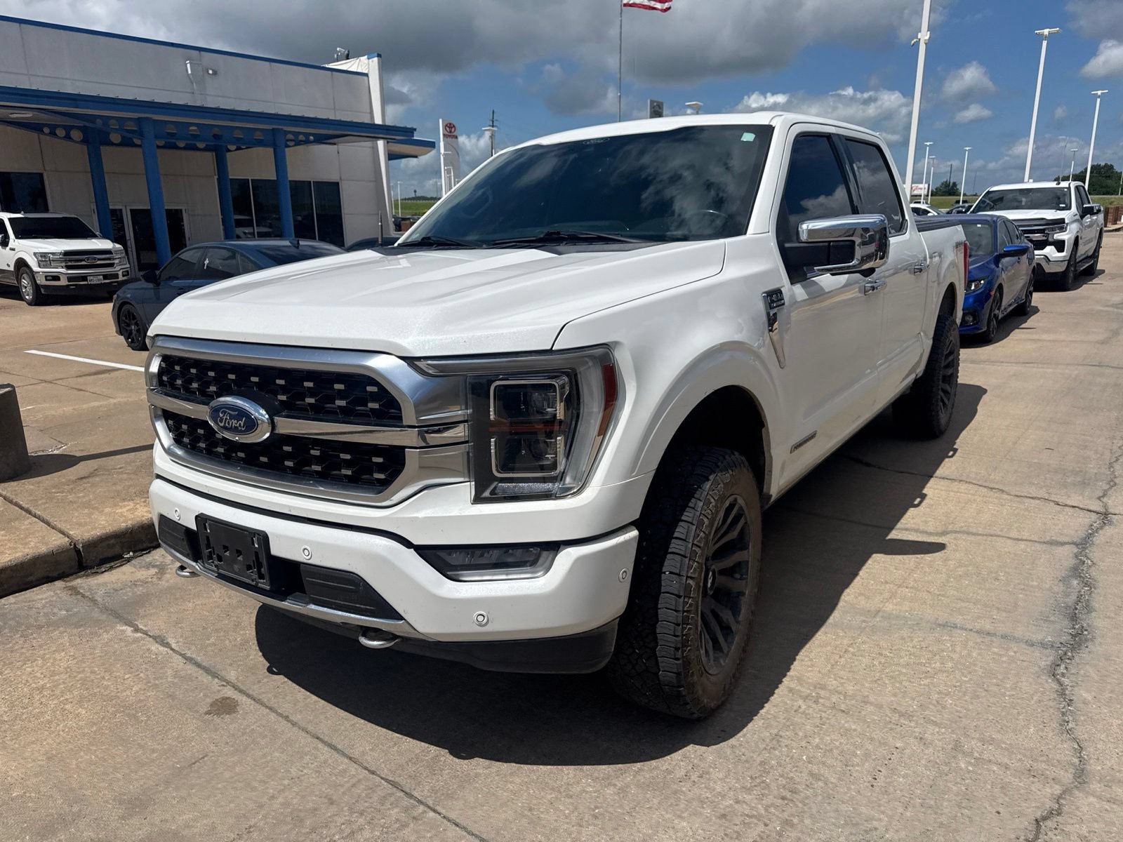 Used 2021 Ford F150 Platinum w/ Equipment Group 701A High AWD/4WD image 3