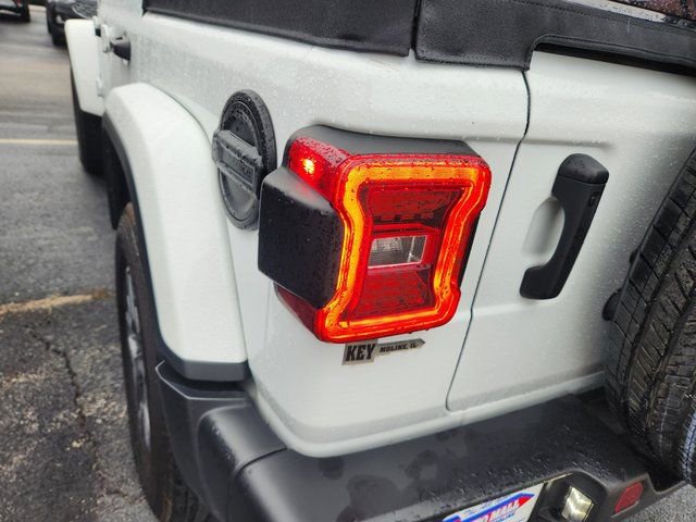 Used 2024 Jeep Wrangler Unlimited Sahara AWD/4WD image 5