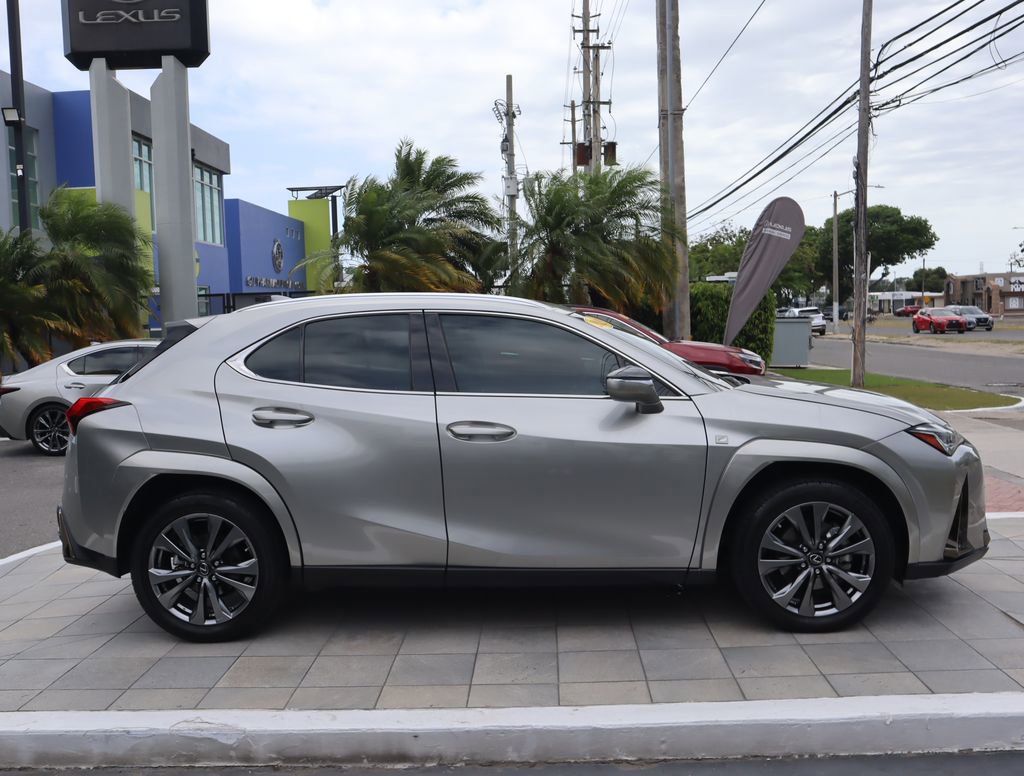 Used 2022 Lexus UX 200 F Sport FWD image 4