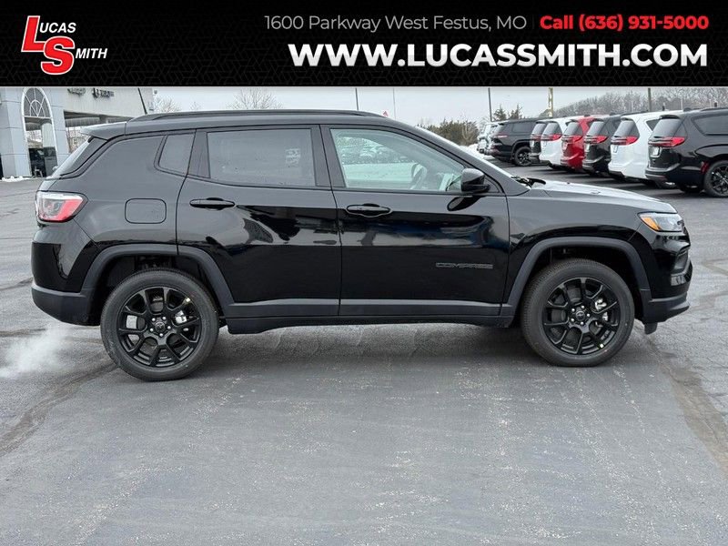 New 2026 Jeep Compass Latitude image 1