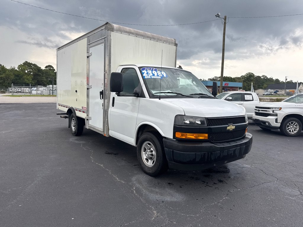 Used 2021 Chevrolet Express 3500 w/ Power Convenience Package RWD image 7