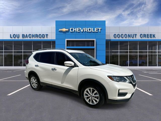Used 2020 Nissan Rogue SV FWD image 2