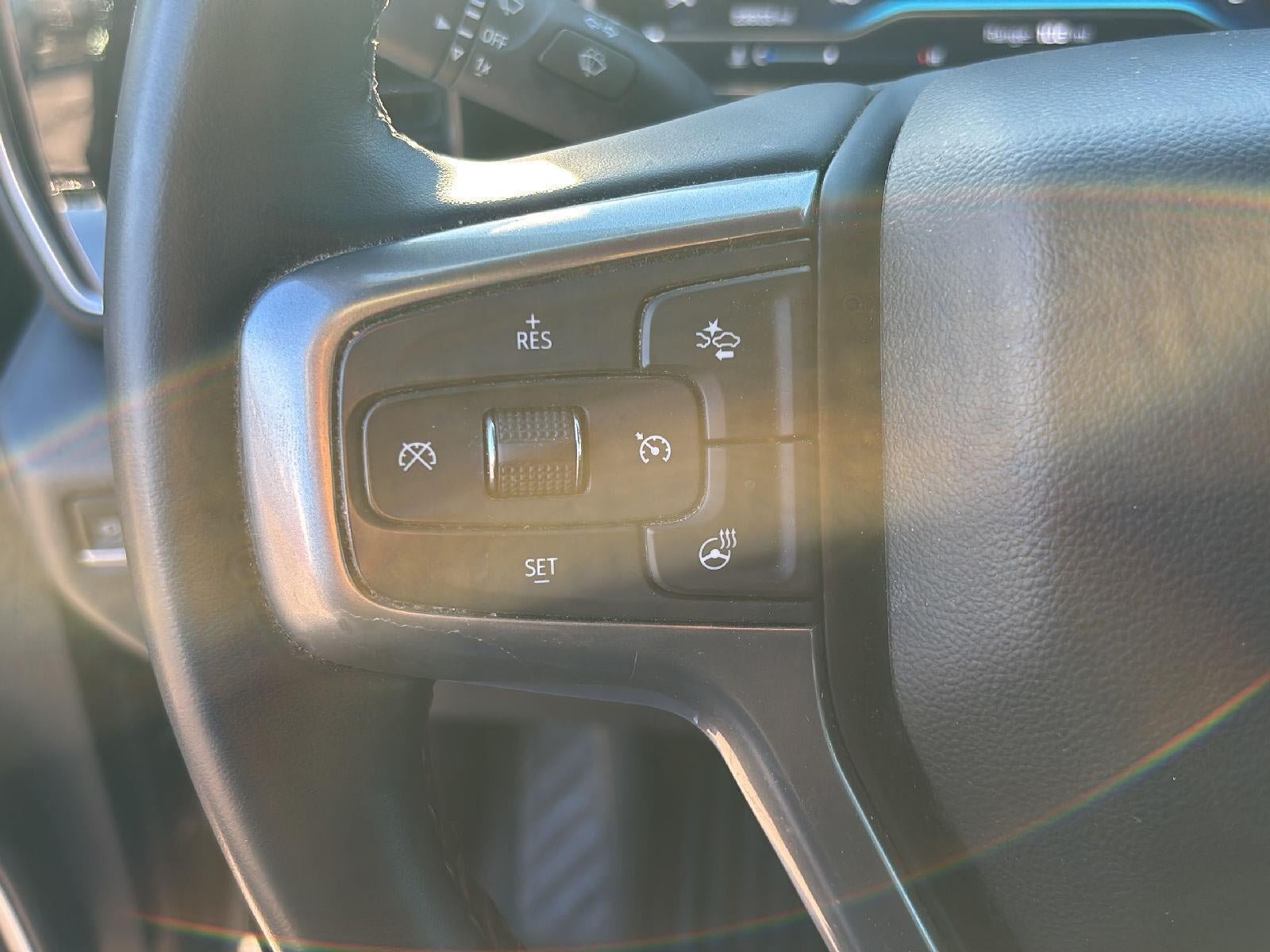 Used 2023 Chevrolet Silverado 1500 LT AWD/4WD image 14