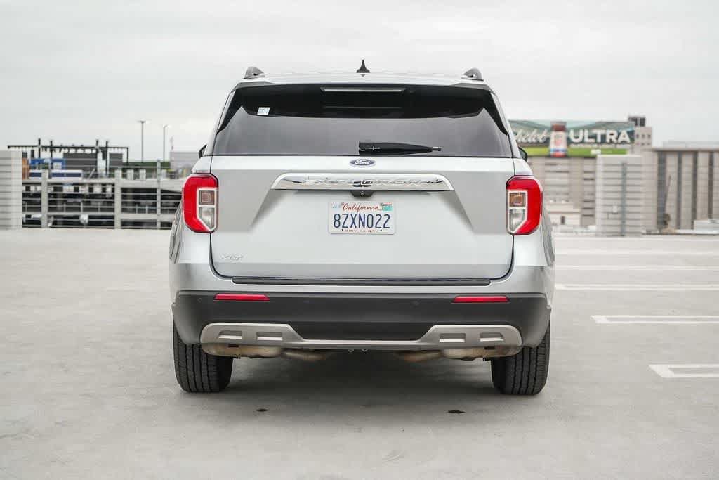 Used 2022 Ford Explorer XLT w/ Equipment Group 202A RWD image 7