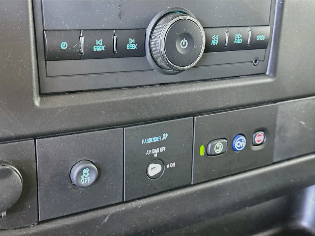 Used 2021 Chevrolet Express 2500 RWD image 19