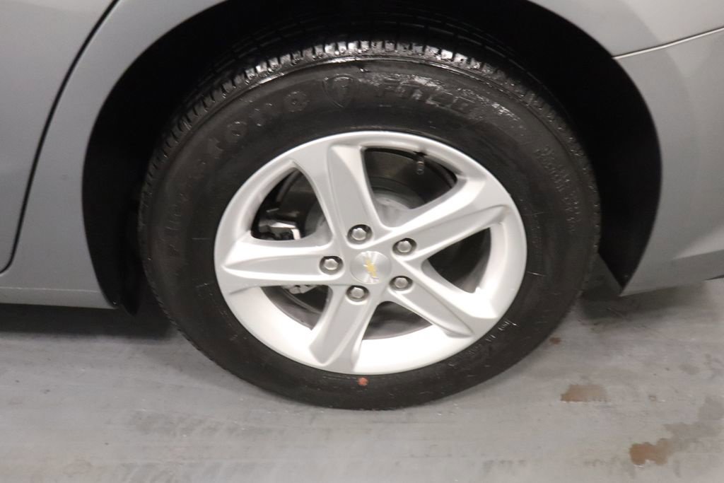 Used 2024 Chevrolet Malibu LS w/ Driver Confidence Package FWD image 24