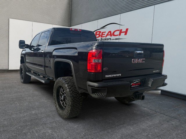 Used 2015 GMC Sierra 2500 Denali w/ Duramax Plus Package image 11