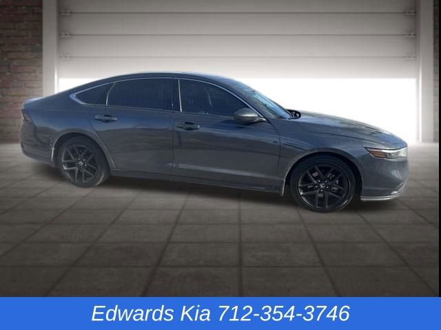 Used 2024 Honda Accord EX image 2