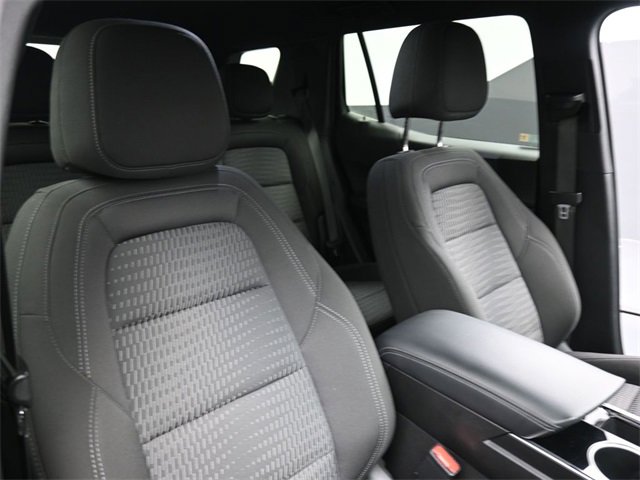 Used 2025 Chevrolet Equinox LT image 28